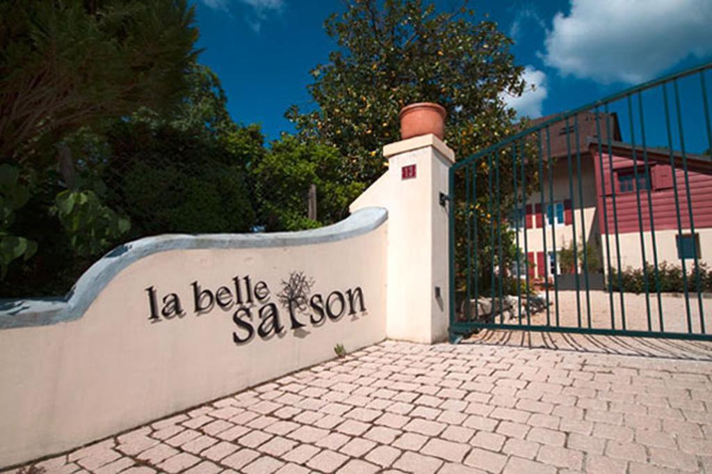 Mollens La Belle Saison住宿加早餐旅馆 外观 照片